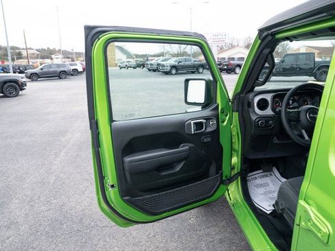 Used 2025 Jeep Wrangler Unlimited Sport image 10