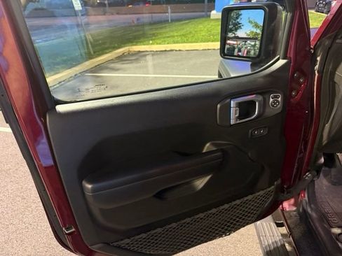 Used 2021 Jeep Wrangler Unlimited Sport AWD/4WD image 19