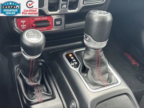 Certified 2018 Jeep Wrangler Unlimited Rubicon w/ Steel Bumper Group image 34