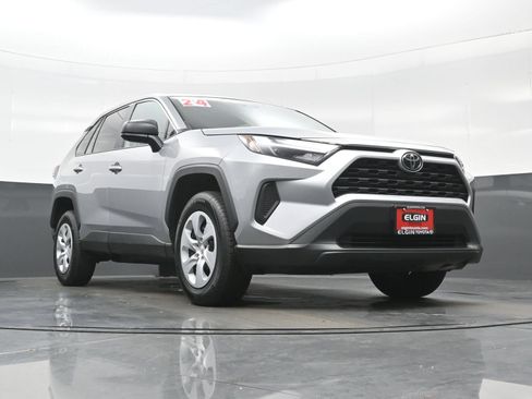 Used 2024 Toyota RAV4 LE AWD/4WD image 24