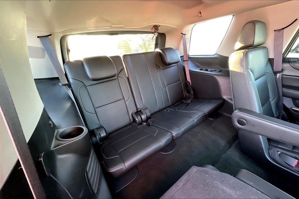 Used 2016 GMC Yukon SLT w/ Open Road Package AWD/4WD image 7