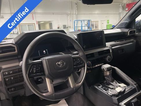Used 2024 Toyota Tacoma SR5 AWD/4WD image 15