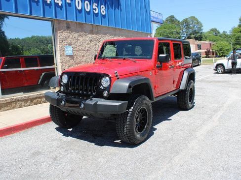Used 2018 Jeep Wrangler Unlimited Sport AWD/4WD image 3