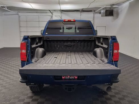 Used 2018 Chevrolet Silverado 2500 High Country AWD/4WD image 17