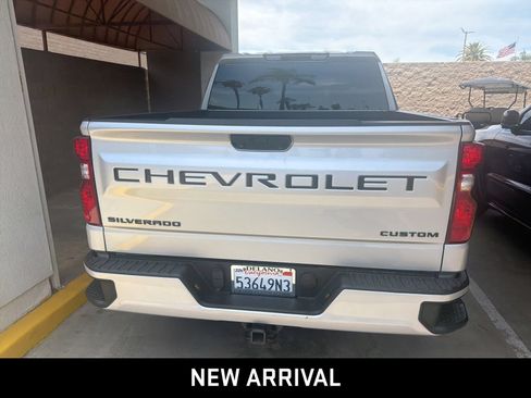 Certified 2022 Chevrolet Silverado 1500 Custom RWD image 5