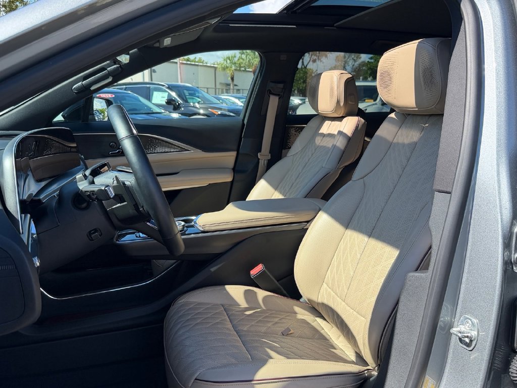 Used 2024 Cadillac Lyriq Luxury w/ Nappa Leather Package RWD image 10