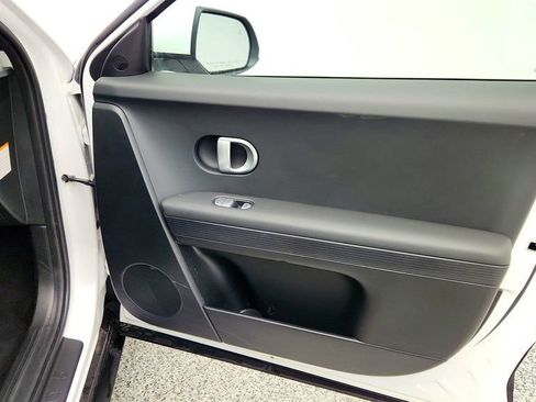 Used 2024 Hyundai Ioniq 5 SE image 26