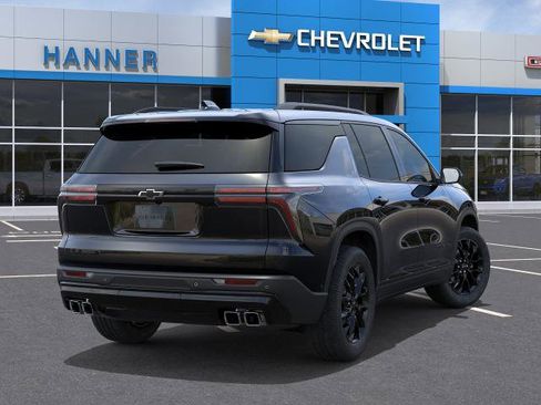 New 2026 Chevrolet Traverse LT FWD image 4