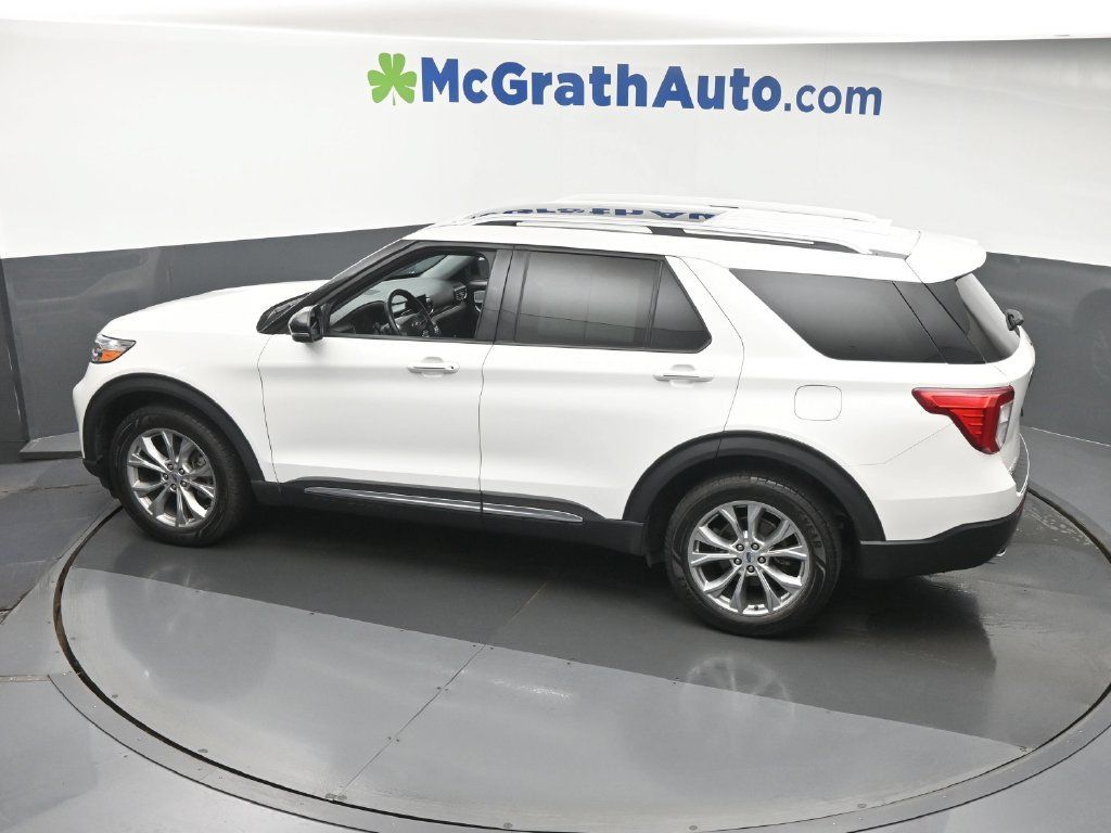 Used 2021 Ford Explorer Limited w/ Equipment Group 301A AWD/4WD image 29
