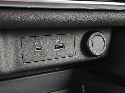 Certified 2023 Nissan Rogue SV image 22