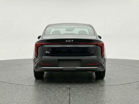 Used 2025 Kia K4 FWD image 7