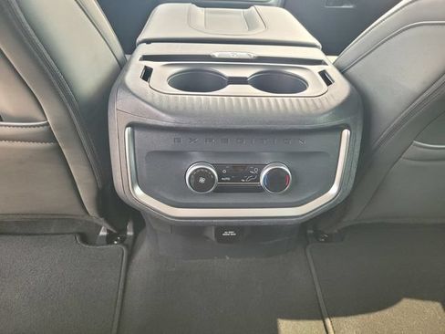 Certified 2025 Ford Expedition Active RWD image 15