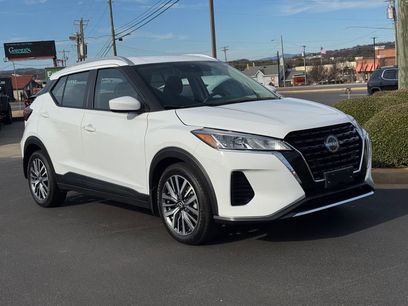 Used 2024 Nissan Kicks SV