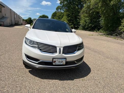 Used 2016 Lincoln MKX Reserve w/ Equipment Group 102A AWD/4WD image 12