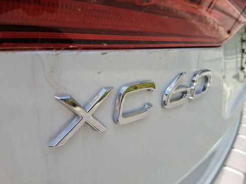 New 2026 Volvo XC60 T8 Plus w/ Protection Package Premier AWD/4WD image 8