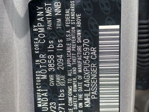 Used 2023 Hyundai Elantra SE image 48