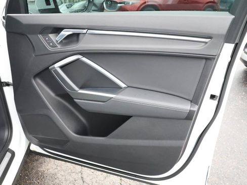 Used 2020 Audi Q3 2.0T Premium Plus AWD/4WD image 35