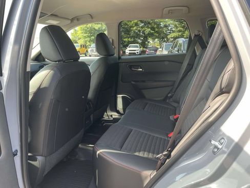 Used 2025 Nissan Rogue SV w/ Rock Creek Premium Package AWD/4WD image 13