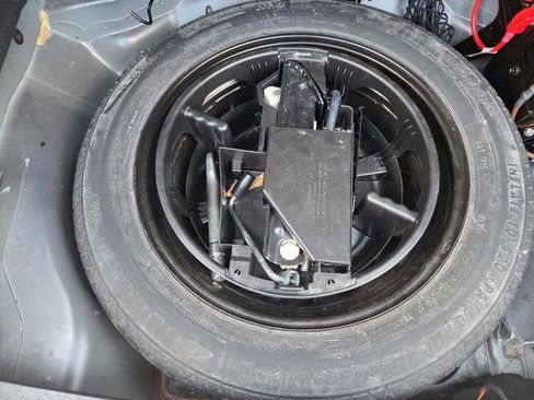 Used 2014 Mercedes-Benz E 350 Sedan image 8