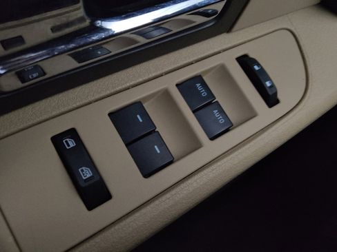 Used 2013 Ford F150 XLT w/ Luxury Equipment Group image 27