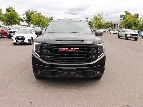 Used 2024 GMC Sierra 1500 Elevation AWD/4WD image 2