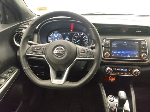 Used 2020 Nissan Kicks SR w/ SR Premium Package image 22