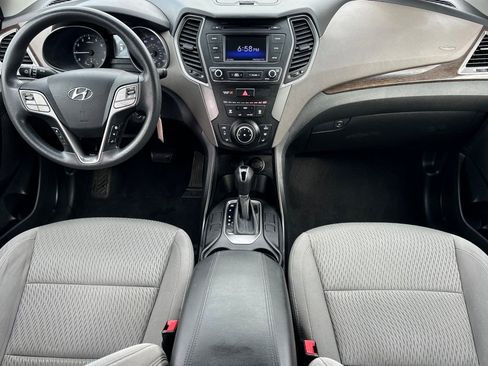 Used 2018 Hyundai Santa Fe Sport image 13