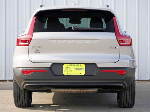 Used 2023 Volvo XC40 B5 Ultimate w/ Protection Package Premier image 11