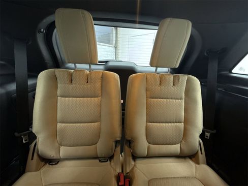 Used 2017 Ford Explorer FWD image 32