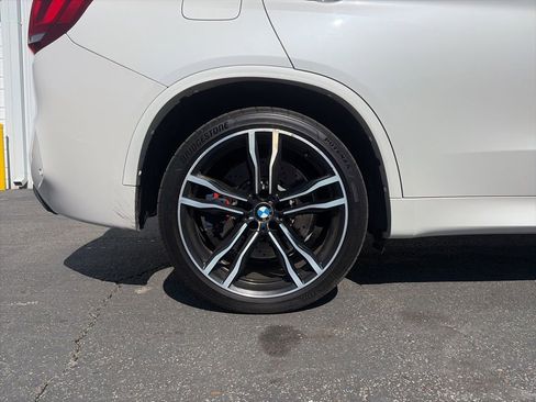 Used 2017 BMW X5 M image 9
