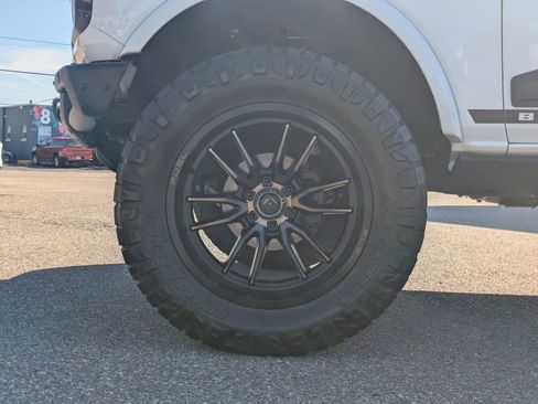 Used 2022 Ford Bronco Outer Banks AWD/4WD image 11