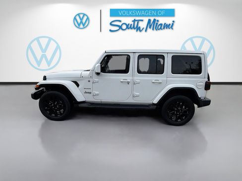 Used 2022 Jeep Wrangler Unlimited Sahara w/ Cold Weather Group image 4