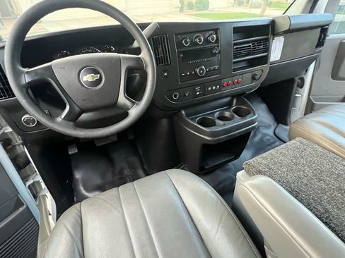 Used 2014 Chevrolet Express 2500 w/ Cold Climate Package image 16