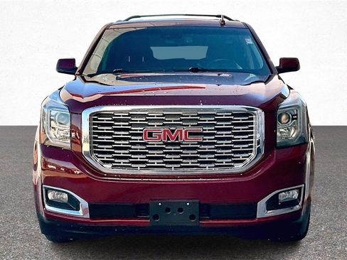 Used 2020 GMC Yukon XL Denali image 3
