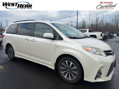 Used 2020 Toyota Sienna XLE