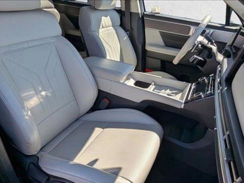 Used 2024 Hyundai Santa Fe SEL image 25