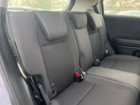 Used 2019 Honda HR-V LX image 16