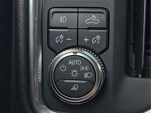 Used 2021 GMC Sierra 1500 AT4 image 16