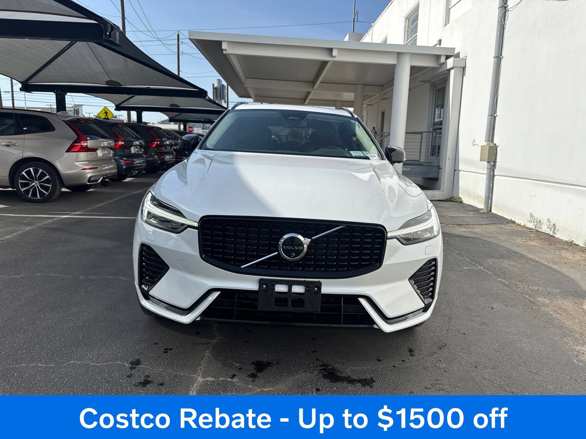 Certified 2024 Volvo XC60 B5 Plus w/ Climate Package AWD/4WD image 2