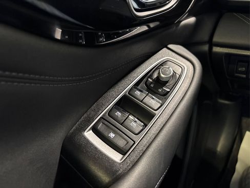 Used 2025 Subaru Outback Limited XT AWD/4WD image 38