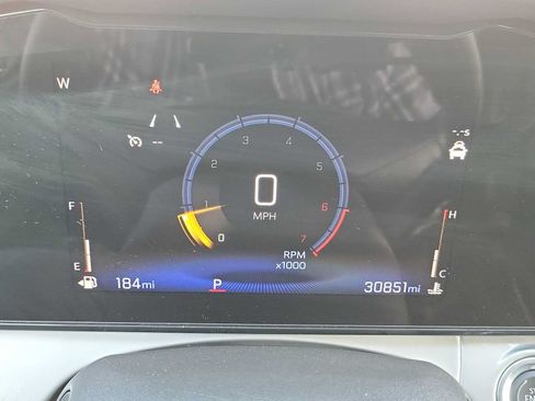 Used 2025 Chevrolet Trax LT FWD image 22