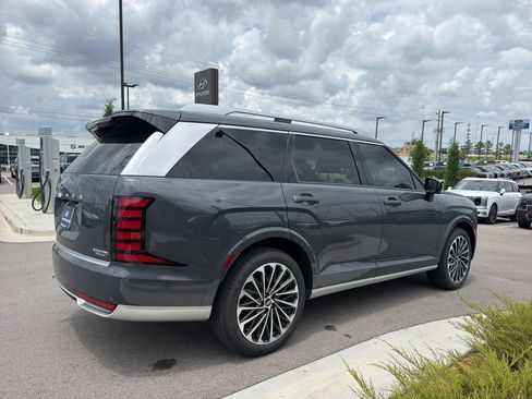 New 2026 Hyundai Palisade Calligraphy FWD image 4