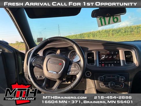 Used 2023 Dodge Charger SXT RWD image 11
