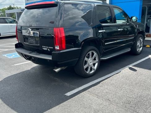 Used 2009 Cadillac Escalade AWD image 5
