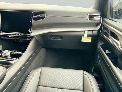 New 2026 Jeep Grand Wagoneer Limited image 21