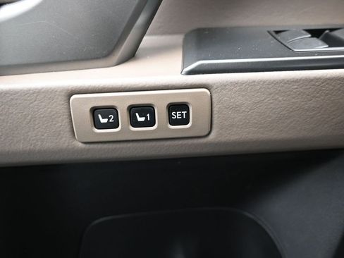 Used 2023 Lexus GX 460 Luxury w/ Sport Design Package image 20