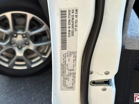 Used 2024 Jeep Compass Latitude AWD/4WD image 34
