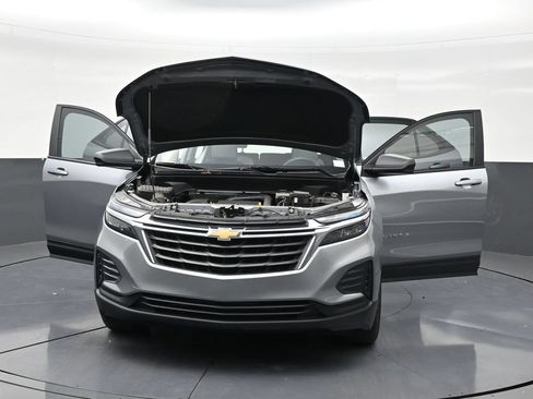Used 2024 Chevrolet Equinox LS w/ LS Convenience Package FWD image 32