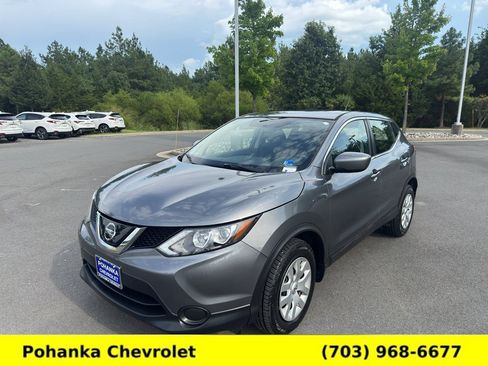 Used 2019 Nissan Rogue Sport S AWD/4WD image 3