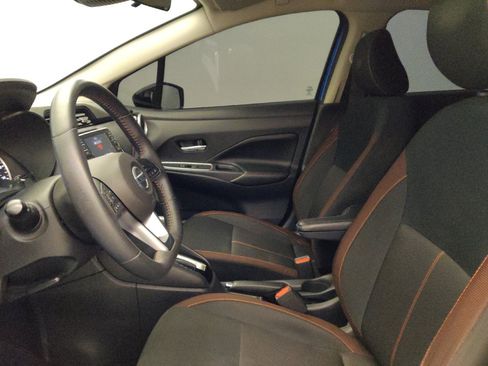 Used 2020 Nissan Versa SR FWD image 17